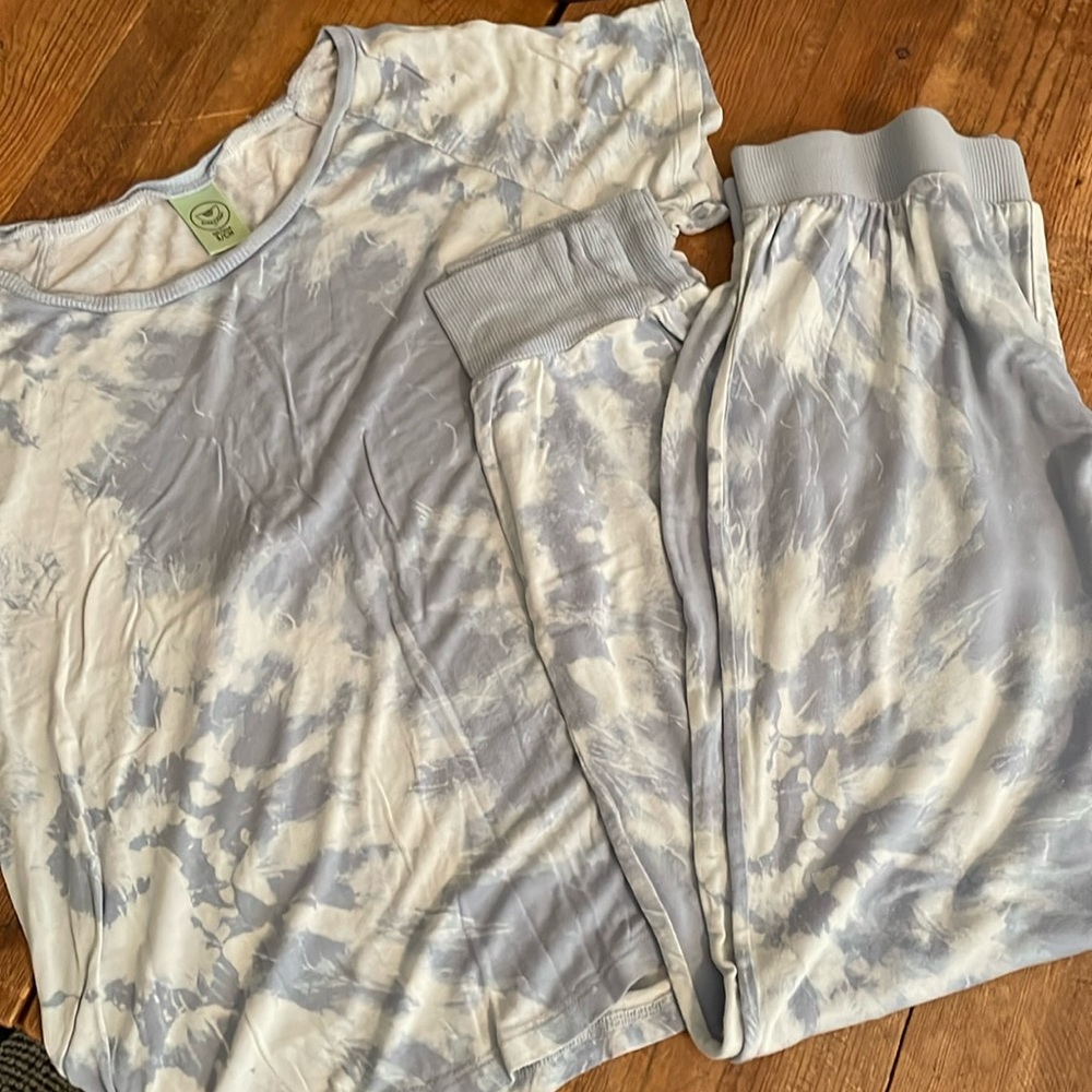 Women’s Pajama Set Tee and Joggers